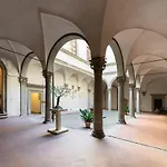 Borgo Santa Croce * Floransa