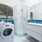 Borgo Santa Croce * Floransa