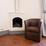 Borgo Santa Croce *