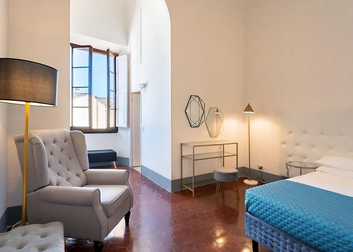 Borgo Santa Croce *