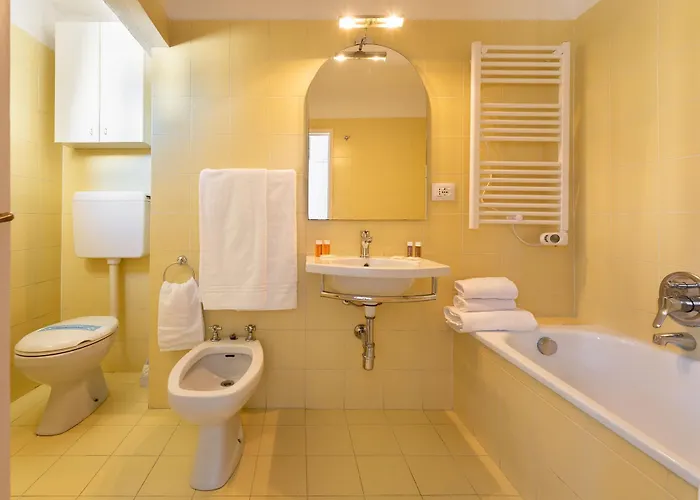 Borgo Santa Croce *